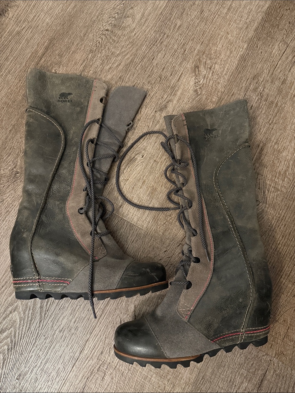 Sorel Women's Olive Green and Brown Lace-Up Tall Boots